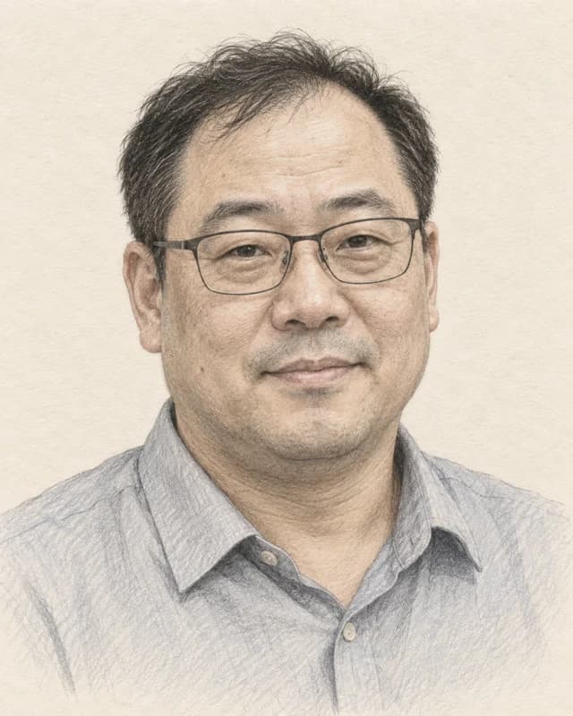 정민준 — 백엔드 엔지니어 (연필 드로잉)